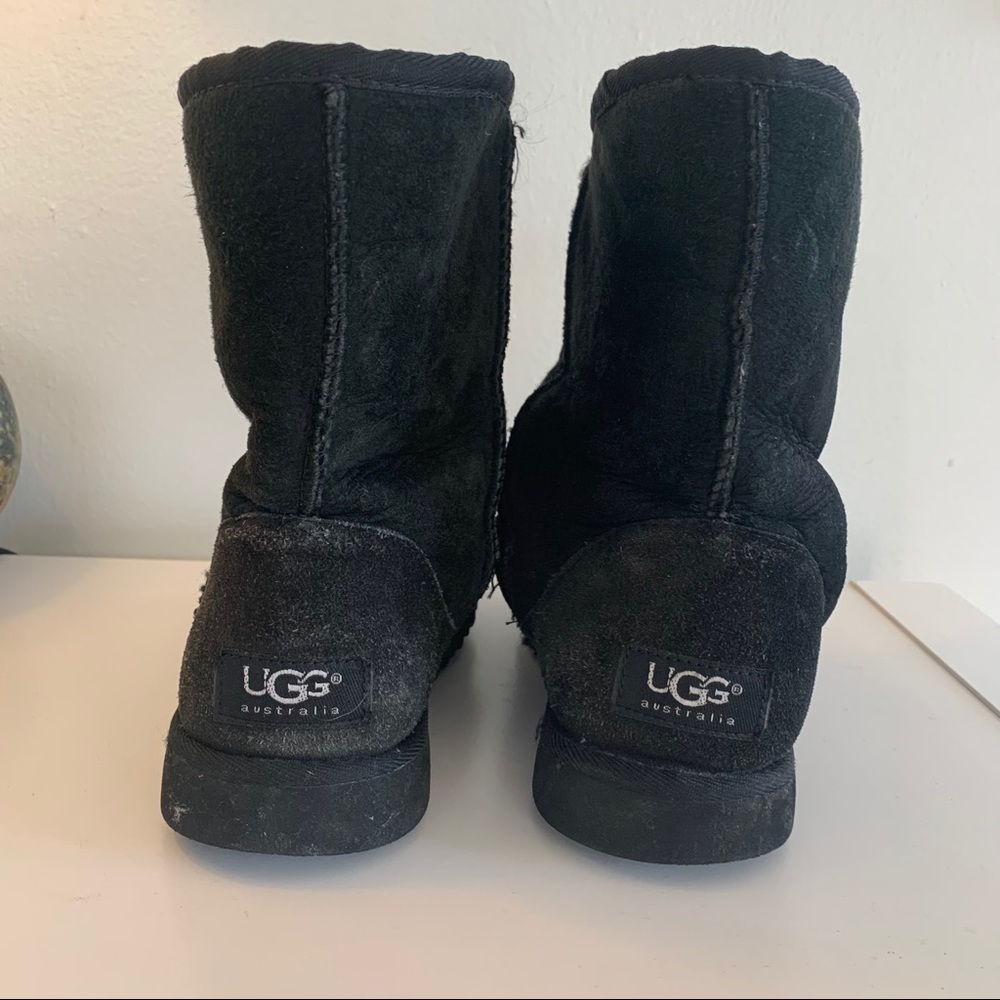 Black Ugg boots - Picture 4 of 11